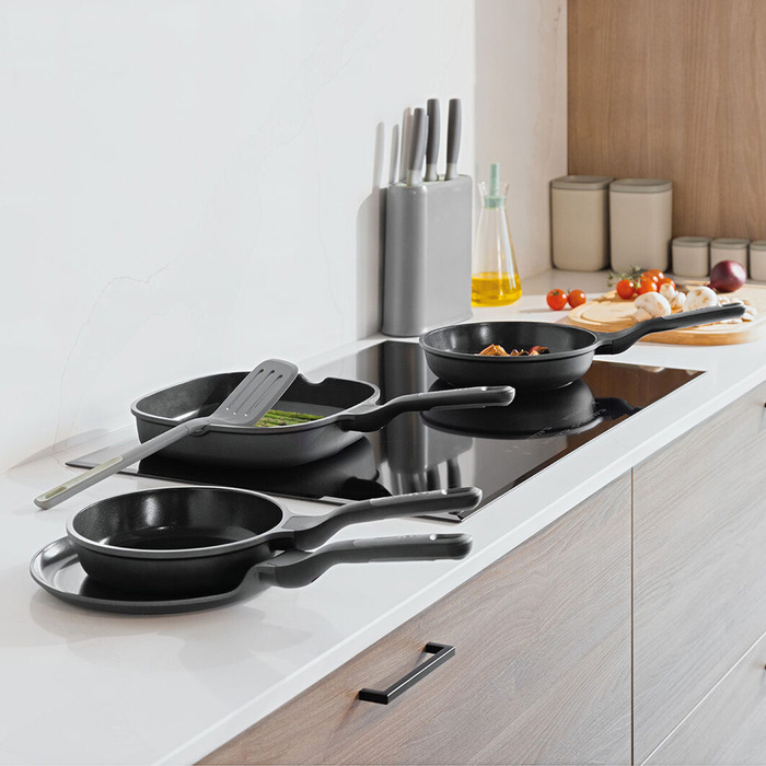 Набор сковород с антипригарным покрытием BergHOFF LEO STONE+, диам. 24/28 см, 2 пр.