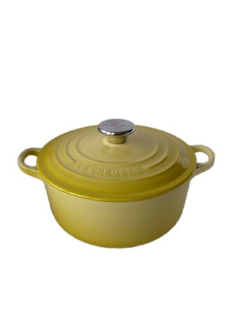 Каструля / жаровня 24 см, жовтий Le Creuset