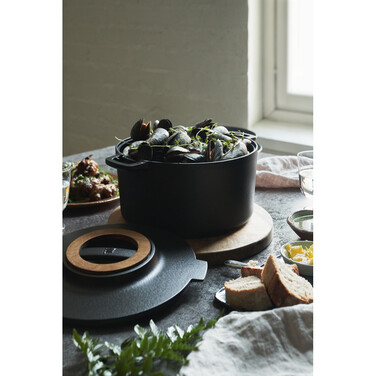 Кастрюля чугунная Fiskars Norden 6 л (1026566)