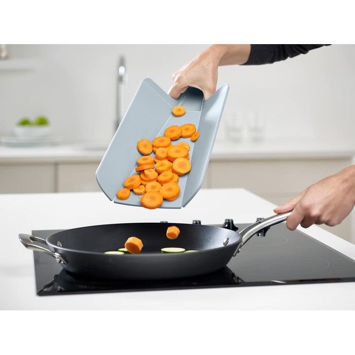 Складна обробна дошка Joseph Joseph Chop2Pot Plus з ручкою - (Синя, маленька - Упаковка з 2 шт. )