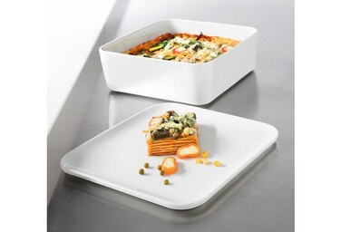 Форма для запікання з кришкою 24 х 24 х 8 см, біла No Limits Seltmann