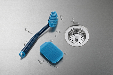 Щітка з ручкою і скрубер, 2 предмета, синя CleanTech Joseph Joseph