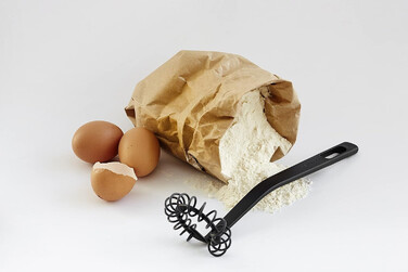 Вінчик спіральний Fiskars Essential 35,5 см (1065596)