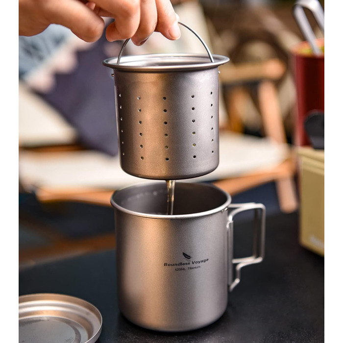 Титанова кружка з ситечком для чаю та кришкою 420 мл iBasingo