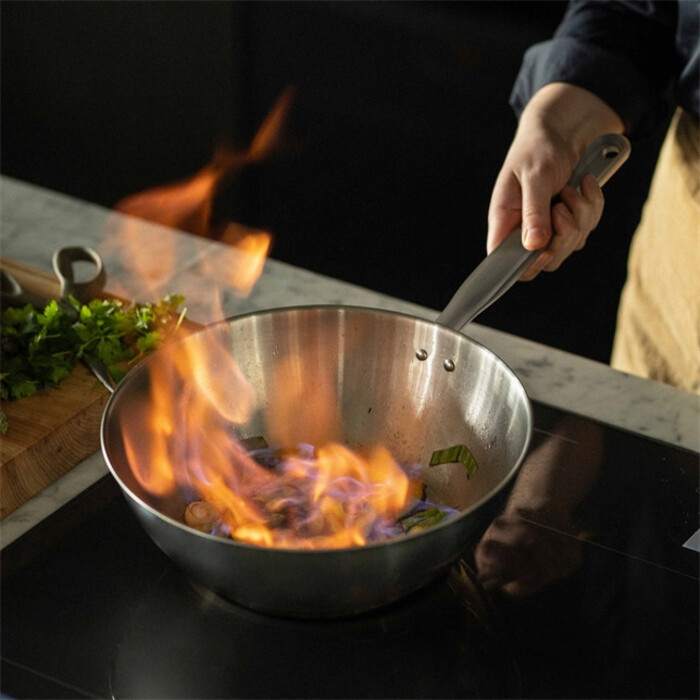 Сковорода Wok Fiskars All Steel Pure матовая 28 см (1065629)