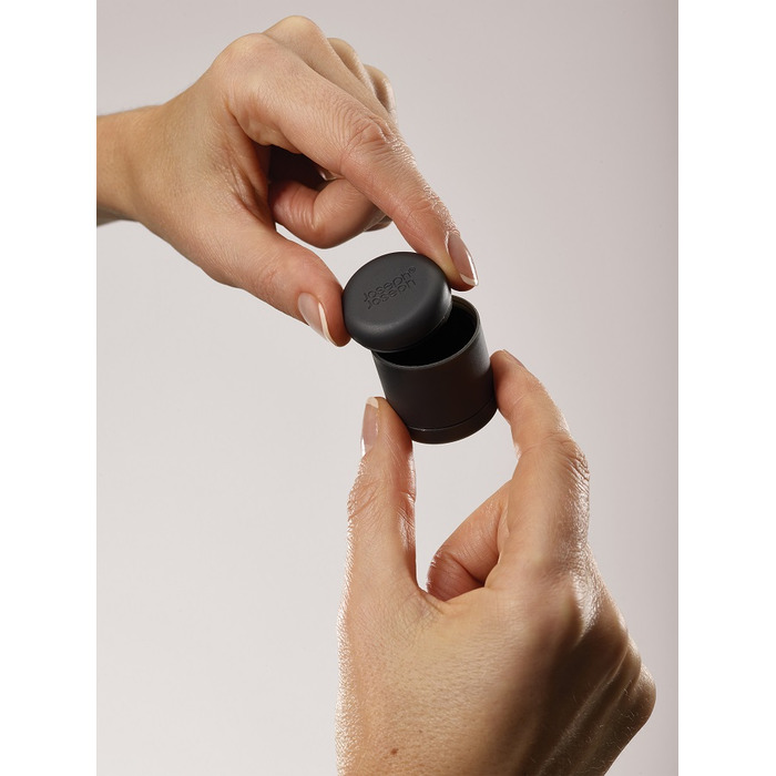 Набір для солі та перцю GoEat Joseph Joseph