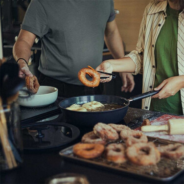 Сотейник Fiskars Hard Face 28 см (1075530)