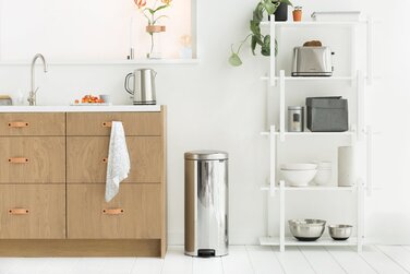 Сміттєвий бак з педаллю 30 л безшумний сталевий глянсовий NewIcon Brabantia