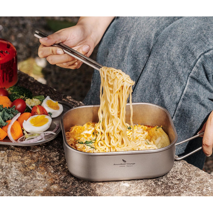 Титанова військова каструля для кемпінгу з кришкою та відкидною ручкою 1л. iBasingo