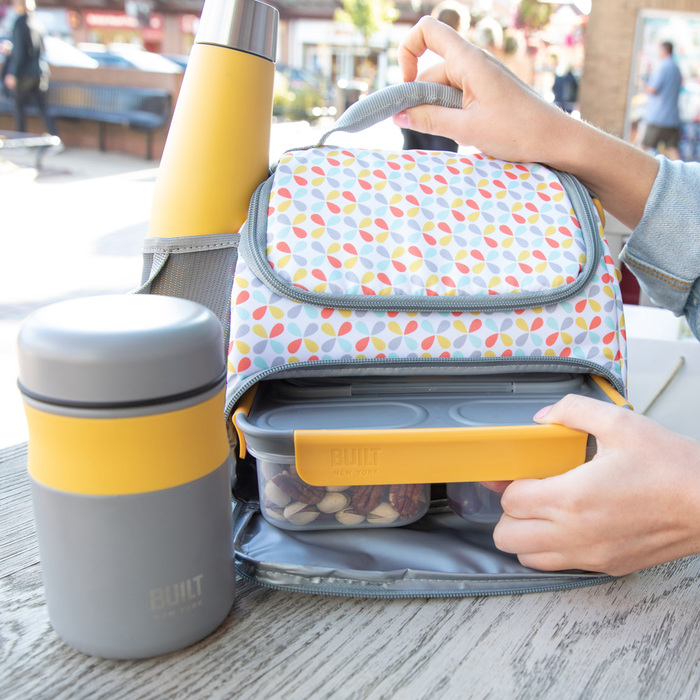 Ланч-бокс Built Stylist зі столовими приладами, тризонний, 23,5 х 17 см, 1050 мл
