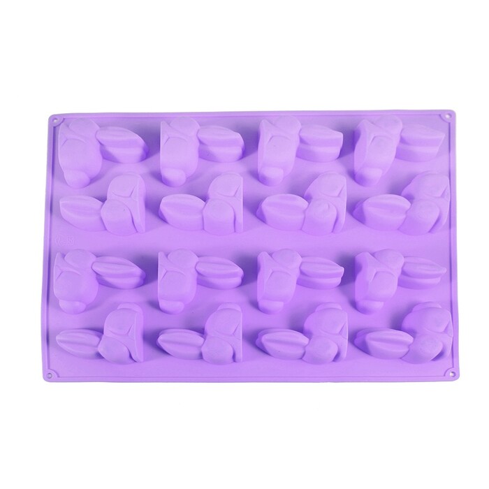 Форма для льоду і шоколаду Fissman 16 осередків Зайці 29x22,5x1,7 см (6556)