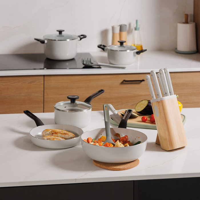 Сковорода для млинців з антипригарним покриттям BergHOFF LEO GLINTS SPIRIT, діам. 24 см, 0,7 л