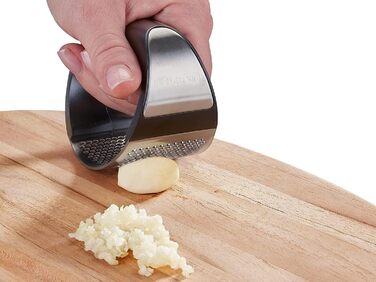 Часниковий прес з нержавіючої сталі 14 x 5,1 см Leifheit