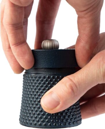 Ручний млин для перцю Peugeot Bali Fonte, класичне регулювання помелу, висота чавун, 35402 (8 см, одинарний, синій)