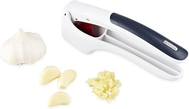 Практичный пресс для крупных зубчиков чеснока, в том числе с кожурой. В комплект входит инструмент для чистки (пресс для чеснока Easy Clean, одинарный), 12150 Susi 3