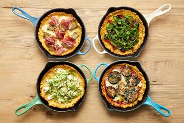 Чавунна сковорода LE CREUSET Signature, кругла, Ø Для всіх типів плит, вкл. підходить для індукції, 1,93 кг, гранатовий, 20182239490422 (карибський, 23 см)