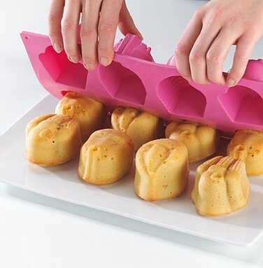 Форма для випічки капкейков силіконова Flexxibel Dr. Oetker