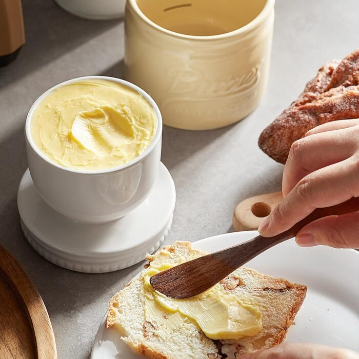 Фарфоровый горшок для масла с крышкой желтый DOWAN