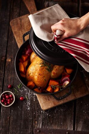 Кокот круглый 26 см, черный Staub