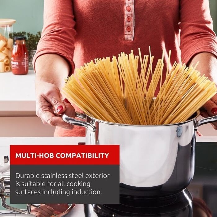 Набір універсального посуду Lagostina Sfiziosa з 24 предметів, виготовлений з нержавіючої сталі 18/10 з тришаровим дном Lagoseal Plus, включає 5 каструль, 3 каструлі, молочник, 8 кришок та 7 кухонних приладів (13 предметів)