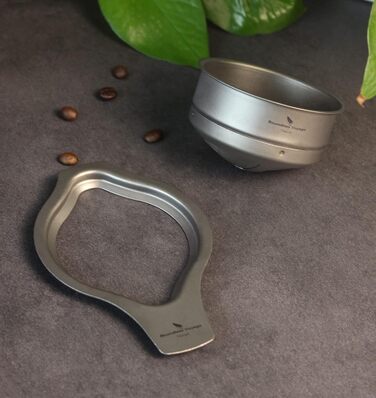 Титановий кавовий фільтр iBasingo поверх безпаперового фільтра для кави Налийте легку портативну кав'ярню на відкритому повітрі для кемпінгу Домашній сад Офіс багаторазова крапельниця для кави (фільтр і кронштейн(и) Ti6002P)