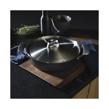 Сотейник с крышкой Fiskars Taiten 28 см (1066950)