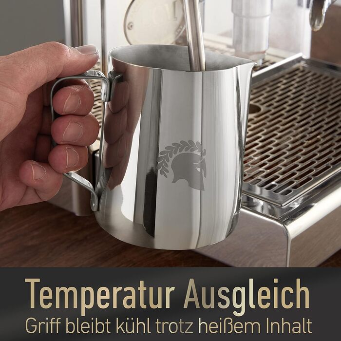 Глечик для молока Barista Legends з нержавіючої сталі 350 мл зі спеціальним носиком для лате-арту - Глечик для спінювання молока з високим глянцевим покриттям - Глечик для молока Barista з нержавіючої сталі - Аксесуари Barista (сріблястий 600 мл)