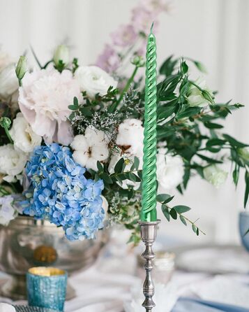 Набір з 4 конічних спіральних свічок 2 х 25,5 см, зелений Alederways