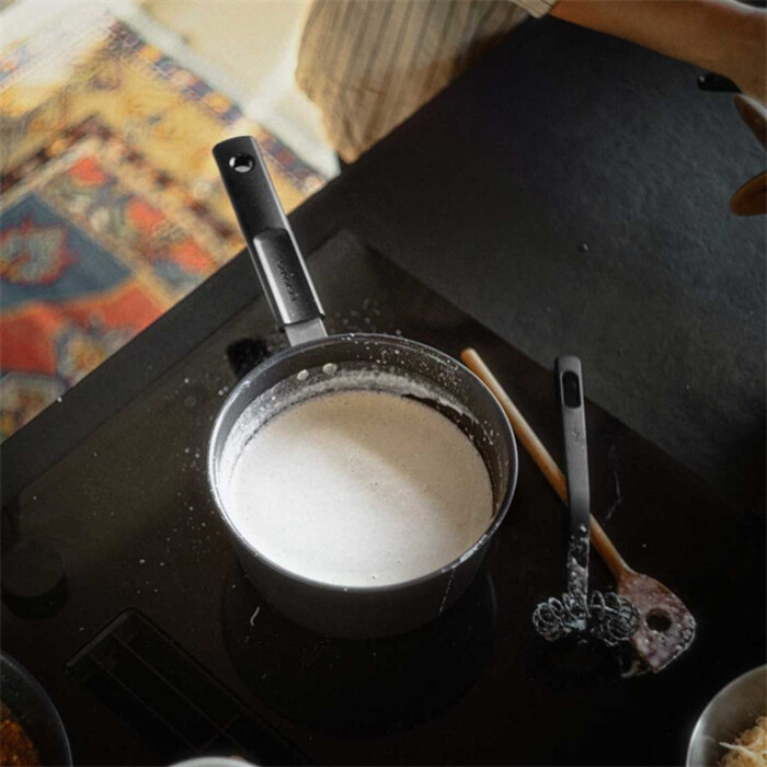 Ковш Fiskars Hard Face 2,5 л (1075525)