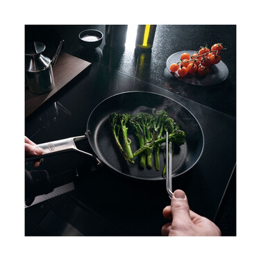 Сковорода Fiskars Taiten OPTIHEAT 24 см (1066946)