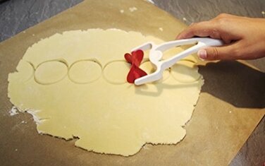 Ролик для вирізання гуртків Ø 5 см Dr. Oetker