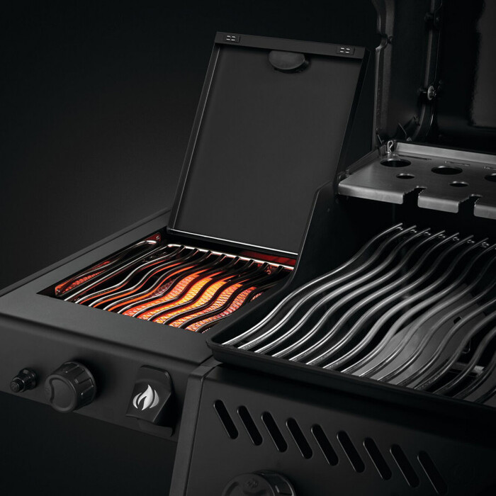 Газовый гриль Freestyle 425 с боковой горелкой SIZZLE ZONE и дверкой, черный мат F425DSIBPK-RU-PHM Код: 010721