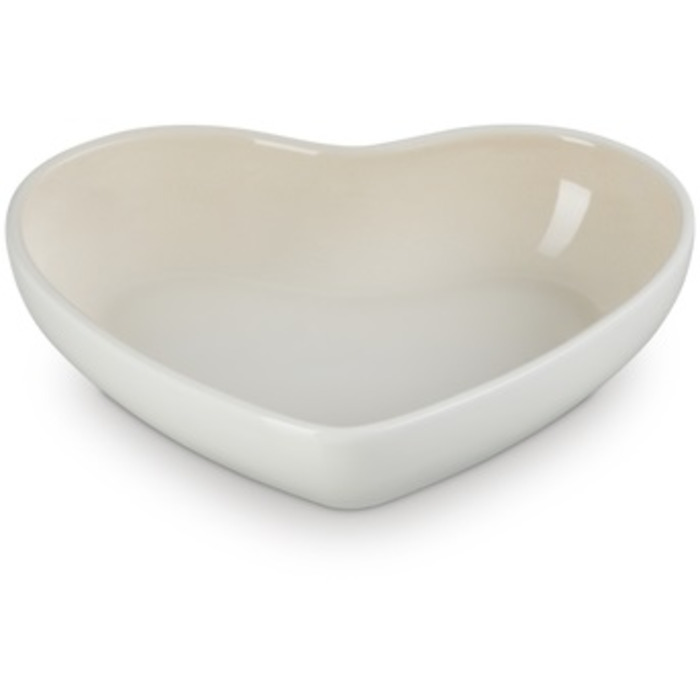 Блюдо сервировочное в форме сердца 20 см, бежевое Heart Le Creuset