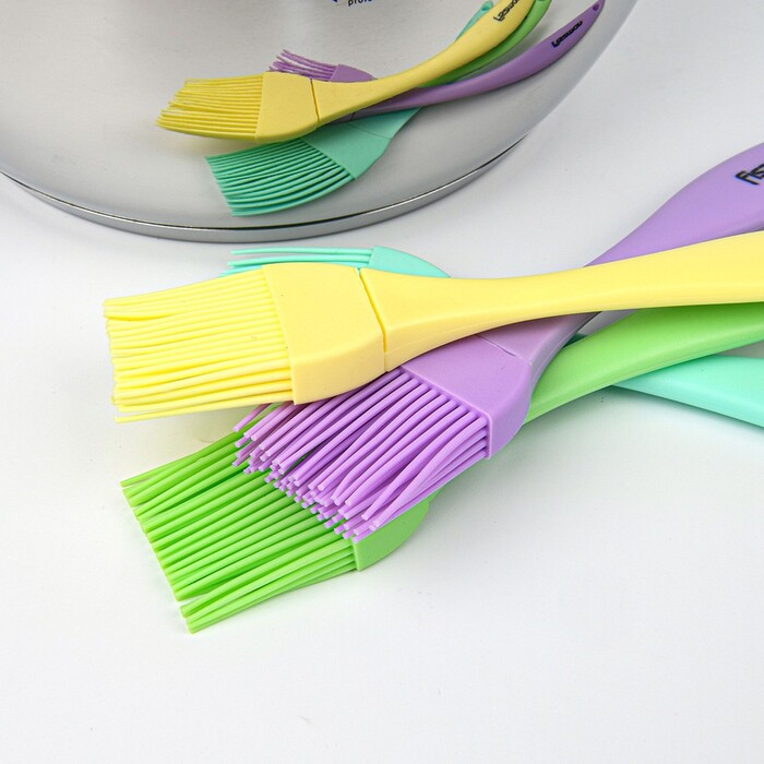 Пензлик 20 см Fissman (7016)