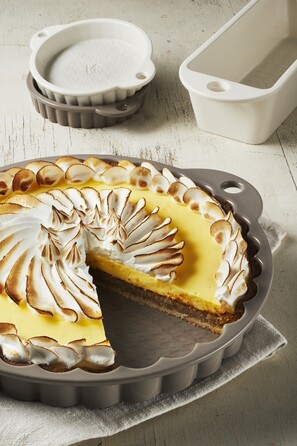 Кругла форма Revol для тарта, сіра, діам. 26 см