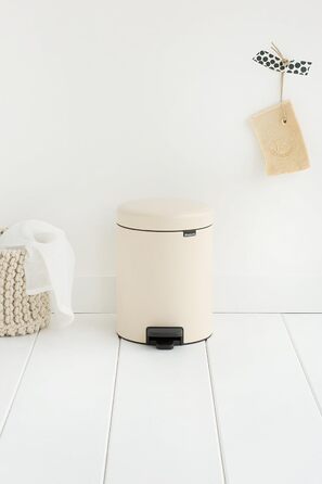 Сміттєвий бак з педаллю 5 л безшумний мигдальний NewIcon Brabantia