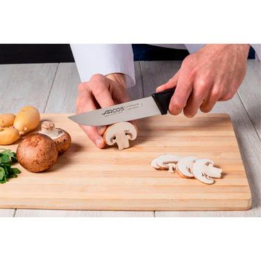 135300 Ніж кухонний серія 'Niza' 150 мм