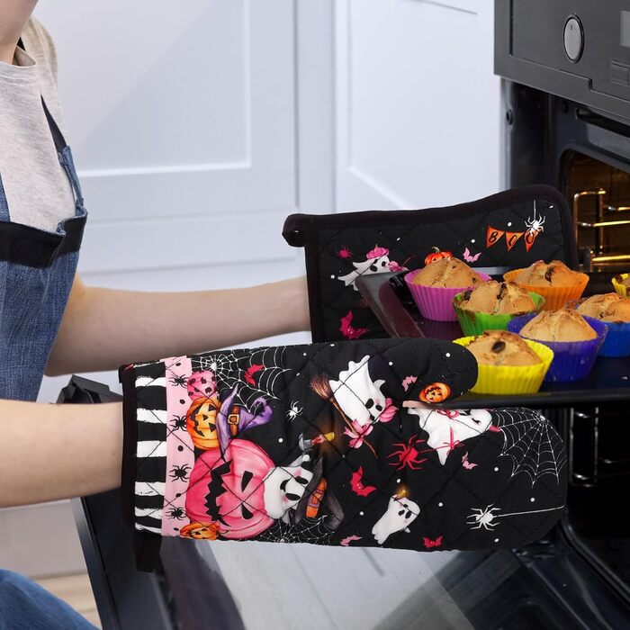 Різдвяний набір із 2 рукавичок для духовки та прихваток Arquiel, 100 бавовняні кулінарні рукавички, термостійкі кухонні рукавички для приготування їжі, різдвяні подарунки на кухню для жінок (Хелловін 01, рукавички для духовки*2 прихватки*2)
