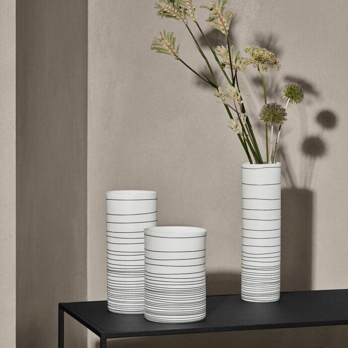 Ваза 28 см біла S Zebra Blomus