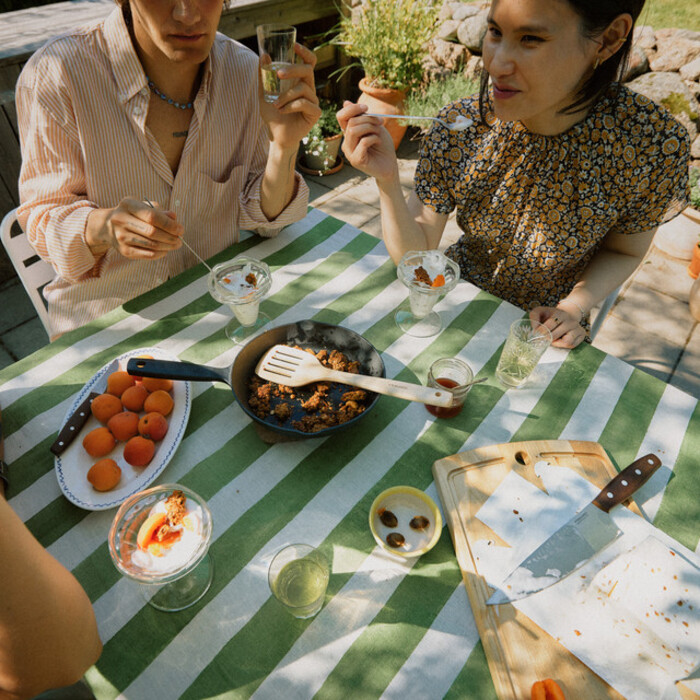 Сковорода чугунная Fiskars Folken 24 см (1075700)