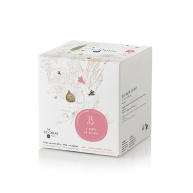 Свеча ароматизированная La Rochere ABEILLE FLEURS DU LEVANT, h 9,4 см, 200 г