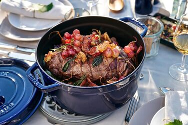 Чугунный кокот круглый 26 см, темно-синий Staub