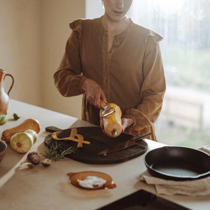 Ніж для чищення y-образний Fiskars Folken (1075682)