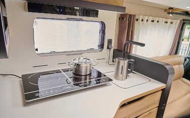 Набір дорожніх чайників SEVERIN, міні-туристичний чайник на 0,5 л, електричний чайник з 2 пластиковими чашками та 2 ложками, матова нержавіюча сталь/чорний, WK 3647 матова нержавіюча сталь