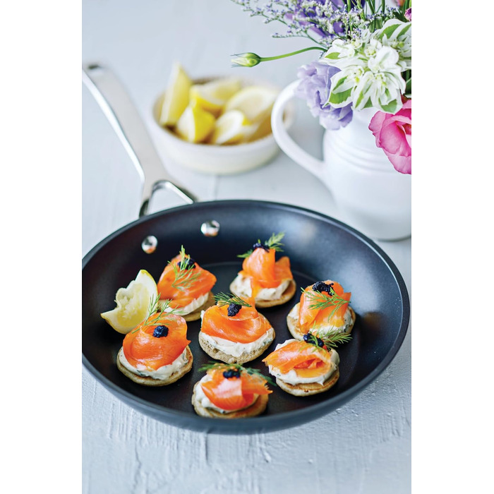 Сковорода 20 см с антипригарным покрытием, антрацит/серебристый Le Creuset