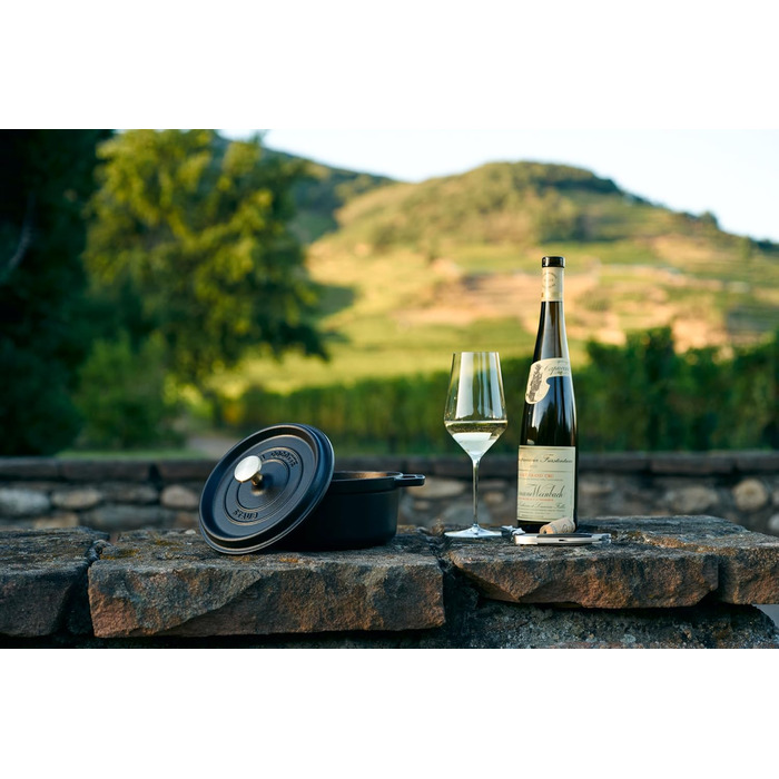 Кокот круглый 18 см, черный Staub