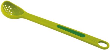Шумовка з вилкою для оливок Scoop Pick Joseph Joseph