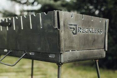 Портативний мангал та 12 шампурів 3 мм KL 12/3