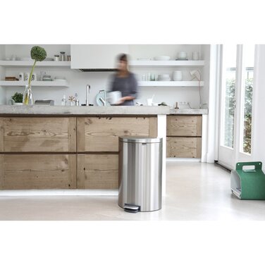 Сміттєвий бак з педаллю 40 л Flatback + Brabantia