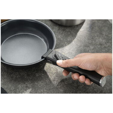 Сковорода 20 см без ручки із антипригарним покриттям, чорна Unlock Zwilling